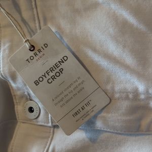 Torrid white crop jeans